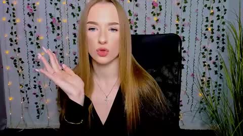doll_vey online show from March 2025 12:34:01 PM