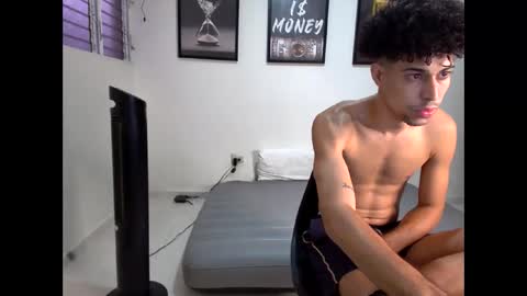 DollarHot30 online show from October 2025 10:27:02 AM