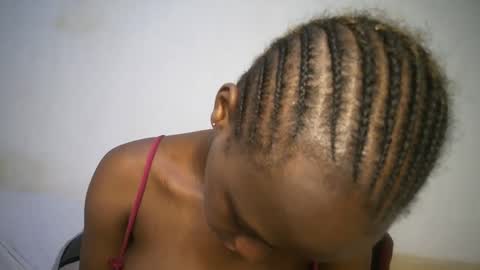 dollberry online show from March 2025 06:37:01 PM