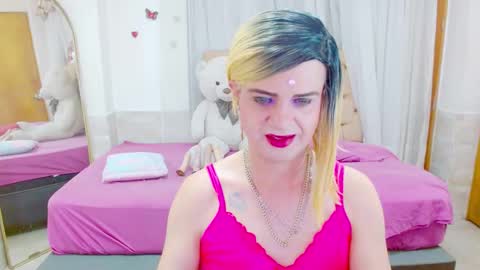 ilona online show from December 2025 05:15:02 AM