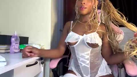 Doll online show from March 2026 11:43:01 PM