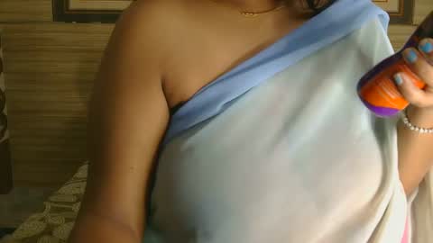 dolly_2 online show from February 2025 10:26:01 AM