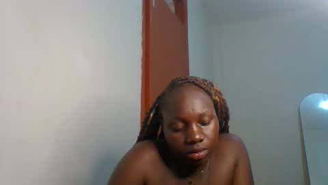 Snapshot of dollyvee chatting on April 2026 06:15:01 PM dollyvee online show from April 2026 06:15:01 PM