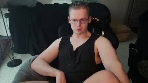 doloresman online show from April 2026 09:40:02 PM