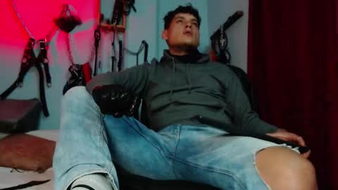 Diego Castell online show from January 2026 11:20:02 PM