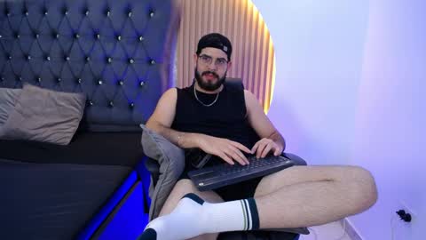 Snapshot of domboy_ chatting on May 2026 09:55:02 PM domboy online show from May 2026 09:55:02 PM