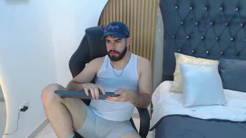 Snapshot of domboy_ chatting on May 2026 08:03:01 PM domboy online show from May 2026 08:03:01 PM