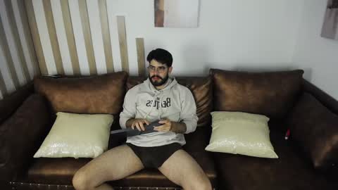 Snapshot of domboy_ chatting on May 2026 11:25:02 PM domboy online show from May 2026 11:25:02 PM