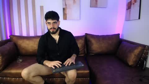 Snapshot of domboy_ chatting on June 2026 08:31:02 PM domboy online show from June 2026 08:31:02 PM