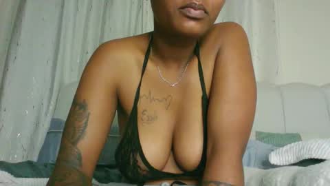 Amarie noels online show from November 2025 11:37:02 PM