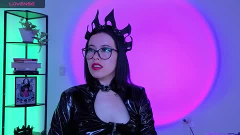 Mistress online show from March 2026 04:32:02 PM