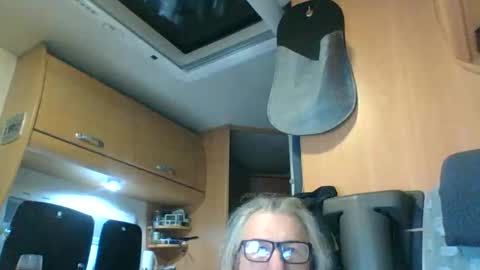domiande online show from February 2026 09:52:02 PM