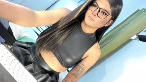 ANGELA online show from October 2025 04:08:02 AM