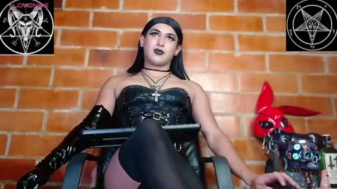 Snapshot of domina_lilith chatting on January 2025 03:40:02 AM Lilith online show from January 2025 03:40:02 AM