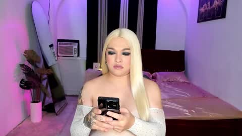 Sanya online show from November 2025 12:20:01 PM