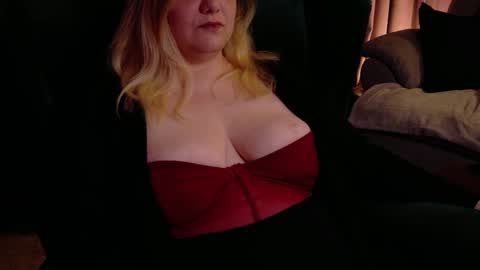 Snapshot of dominasadique chatting on April 2026 09:19:01 PM SADE online show from April 2026 09:19:01 PM