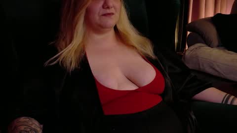 Snapshot of dominasadique chatting on May 2026 09:20:02 PM SADE online show from May 2026 09:20:02 PM
