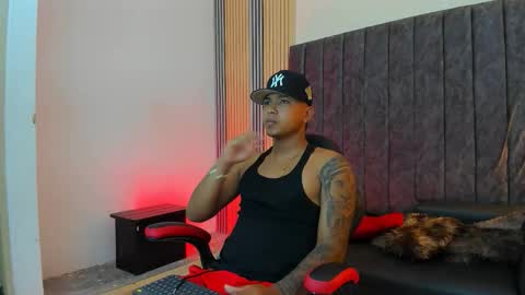 Snapshot of dominic__brown chatting on January 2026 01:28:02 PM Dominic online show from January 2026 01:28:02 PM