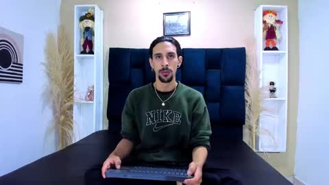 Dominic online show from November 2025 11:53:01 AM