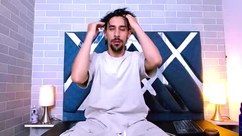 Dominic online show from November 2025 11:51:02 AM