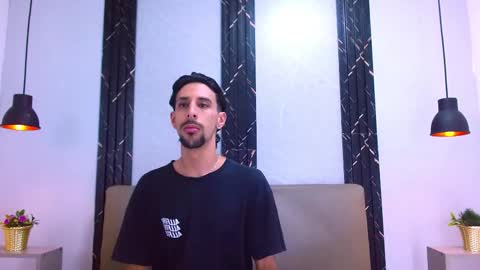 Dominic online show from November 2025 11:03:02 AM