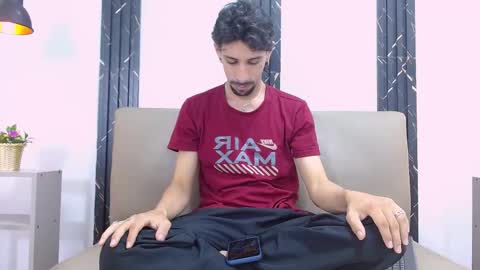 Dominic online show from December 2025 11:15:01 AM