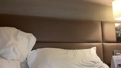 Brandon online show from October 2025 05:17:02 AM