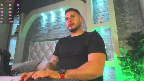 dominic de luca online show from October 2025 12:32:01 AM