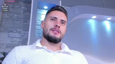 Snapshot of dominic_de_luca chatting on April 2026 04:27:01 AM dominic de luca online show from April 2026 04:27:01 AM