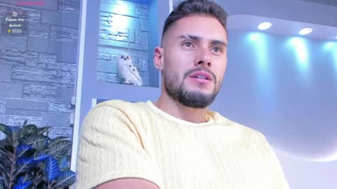 Snapshot of dominic_de_luca chatting on April 2026 05:29:01 AM dominic de luca online show from April 2026 05:29:01 AM