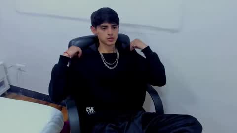 Snapshot of dominic_foox chatting on February 2026 12:19:01 PM Dominic foox online show from February 2026 12:19:01 PM