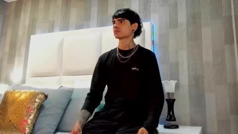 Snapshot of dominic_foox chatting on February 2026 12:21:01 PM Dominic foox online show from February 2026 12:21:01 PM