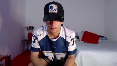 DOMINIC AND ANDREW online show from April 2026 04:40:01 AM