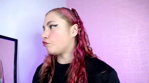 Snapshot of dominic_queen chatting on January 2026 07:16:01 PM online show from January 2026 07:16:01 PM