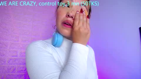 Snapshot of dominic_queen chatting on February 2026 11:17:01 AM online show from February 2026 11:17:01 AM