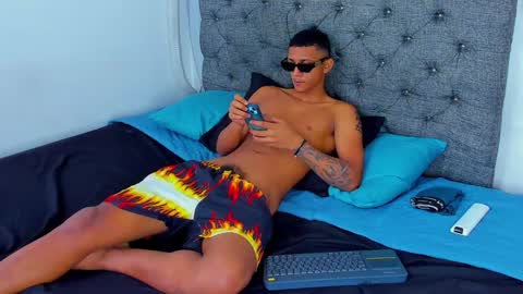 dominic_smith_ online show from December 2024 05:59:02 AM