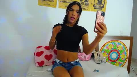 dominic_sofia online show from November 2025 10:47:02 AM