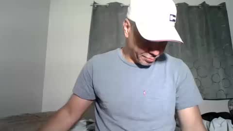 luis online show from October 2025 04:11:01 AM