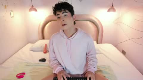 Snapshot of dominicjay_ chatting on July 2026 07:49:02 PM DOMINIC online show from July 2026 07:49:02 PM