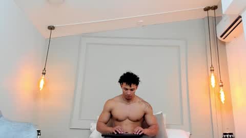 Dominick Star online show from February 2025 09:17:02 AM