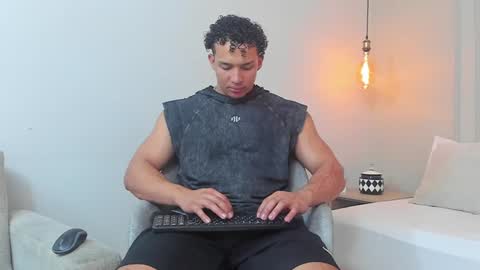 Dominick Star online show from February 2025 04:25:02 AM