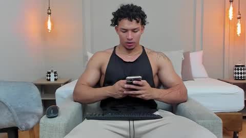 Dominick Star online show from February 2025 04:33:01 AM