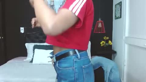  D O M I N K  online show from February 2025 01:54:02 AM