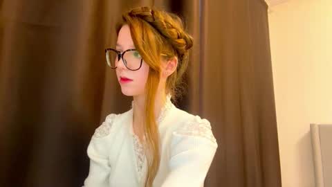 Snapshot of domitilabarrus chatting on February 2026 01:42:01 PM Kira online show from February 2026 01:42:01 PM