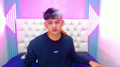 DONA Y CARL online show from December 2024 04:49:02 AM