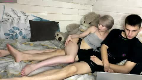 Stephanie and online show from April 2026 08:50:01 PM