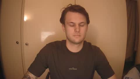 Papi online show from March 2026 09:31:01 PM