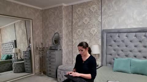 Donna online show from March 2026 06:59:01 PM