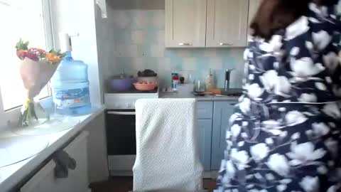 Tatiana 43 curvy sexy body and Joanna redhead 39 years online show from December 2024 08:37:02 AM