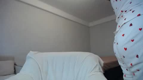 Tatiana 43 curvy sexy body and Joanna redhead 39 years online show from September 2025 08:50:01 AM